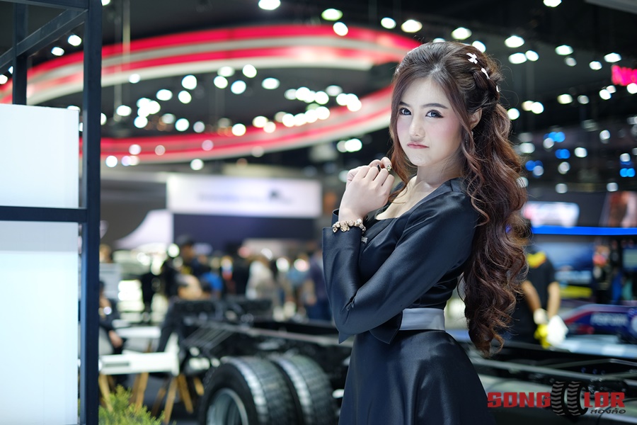 รวมภาพพริตตี้ สวยใส น่ารักสุดๆ ในงาน Motor Expo 2017