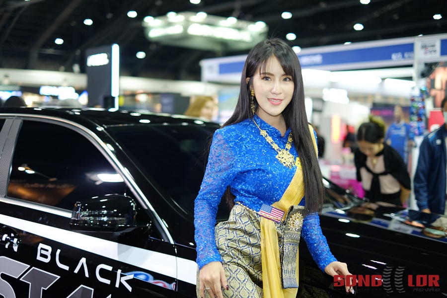 รวมภาพพริตตี้ สวยใส น่ารักสุดๆ ในงาน Motor Expo 2017