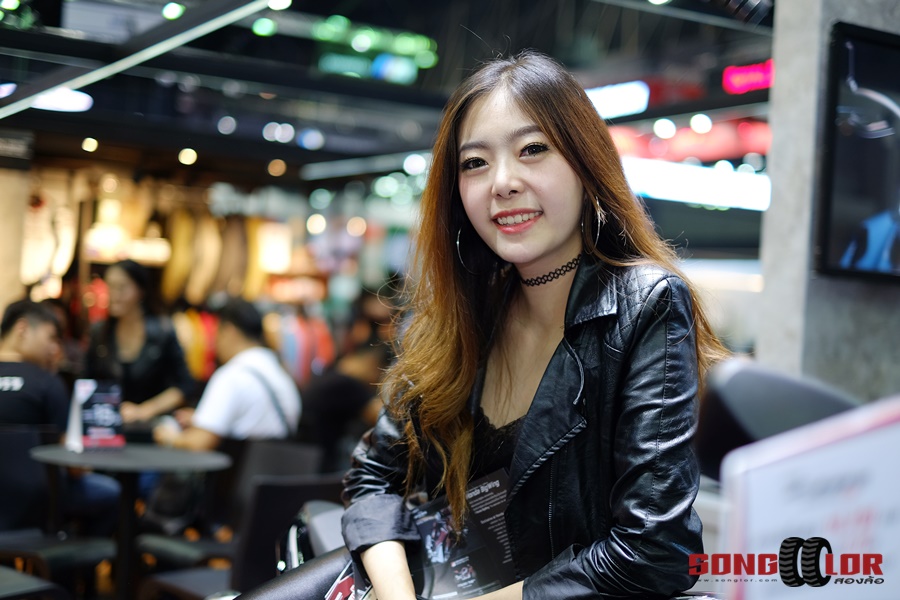 รวมภาพพริตตี้ สวยใส น่ารักสุดๆ ในงาน Motor Expo 2017