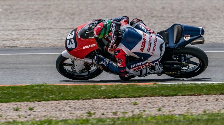 เชียร์นักบิดไทย “ก๊องส์-ธัชกร” สู้ศึกโมโตทรี จูเนียร์ ที่สเปน สุดสัปดาห์นี้