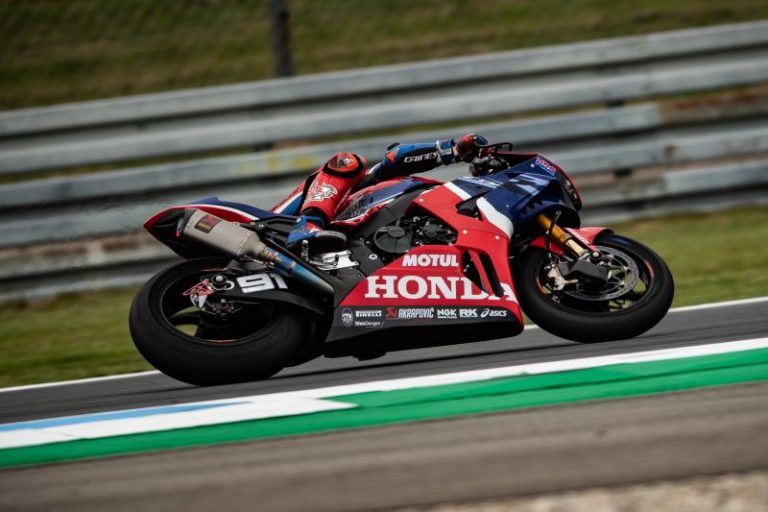 “เบาติสต้า” ควบ CBR1000RR-R ประเดิมท็อปโฟร์ “เวิลด์ซูเปอร์ไบค์” สนาม 5