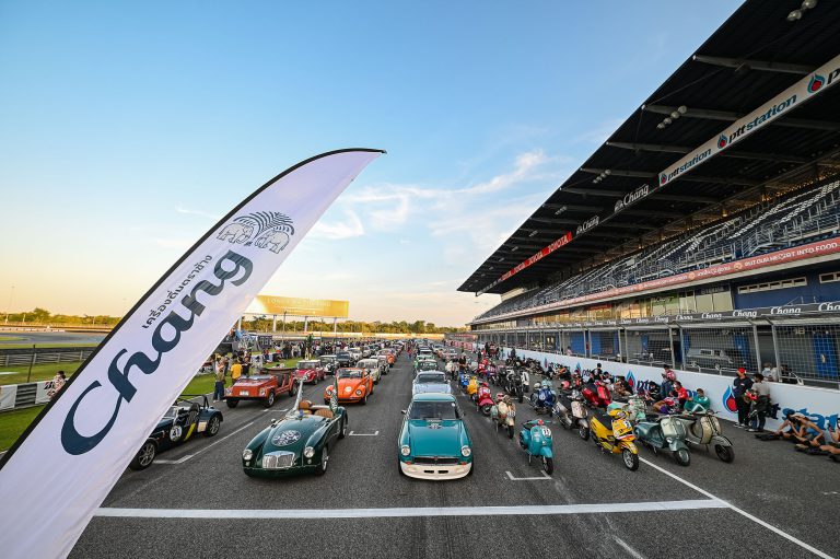 สนามช้างฯ ชวนแฟนท้าลมหนาวชมรถคลาสสิคระดับตำนานในงาน “Chang Classic Car Revival 2022”